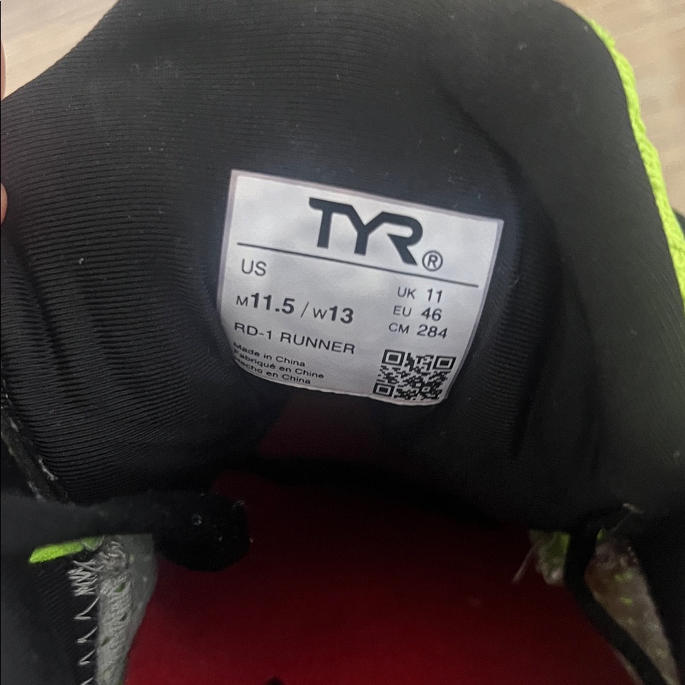 TYR R-1 Runner - Picture 2 of 5